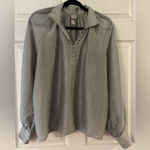 H&M Gray Button-Up Blouse